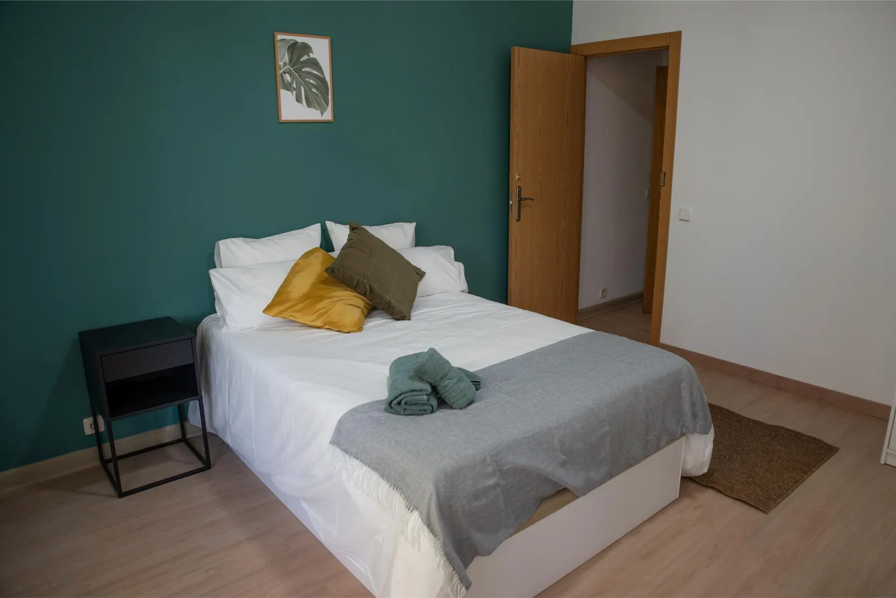 Room R2 in Plaza de España