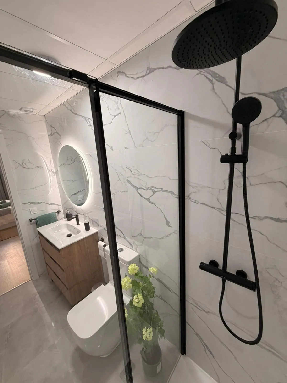 Bathroom in Gran Via