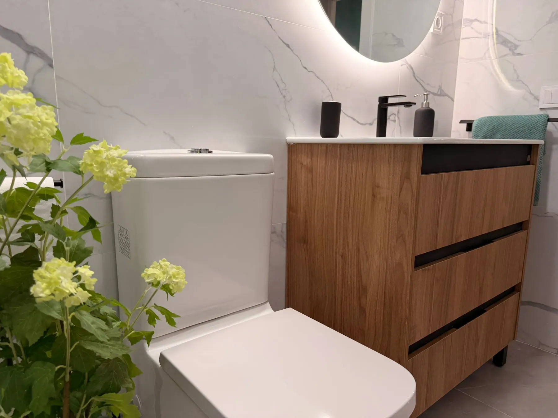 Bathroom in Gran Via