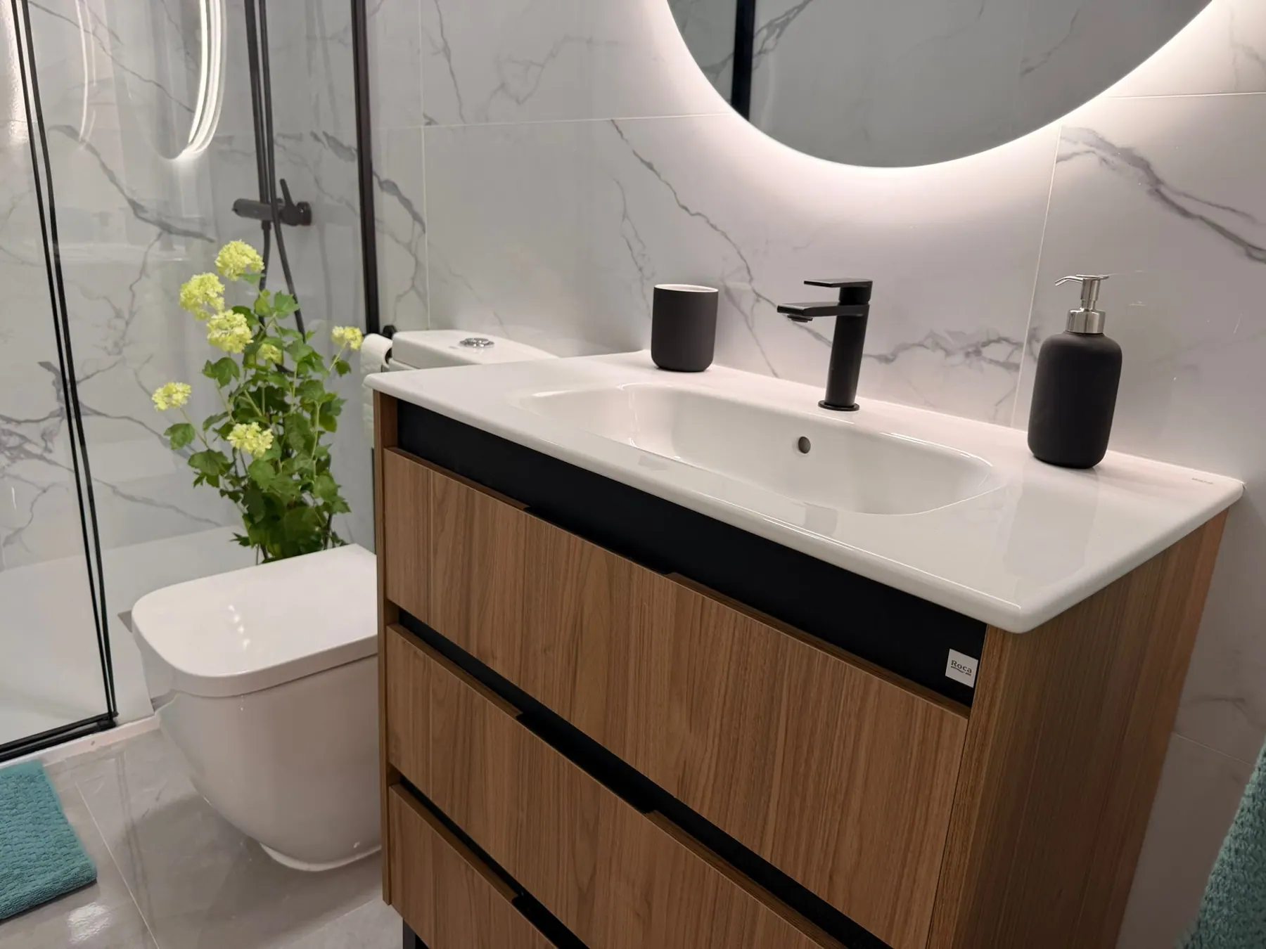 Bathroom in Gran Via