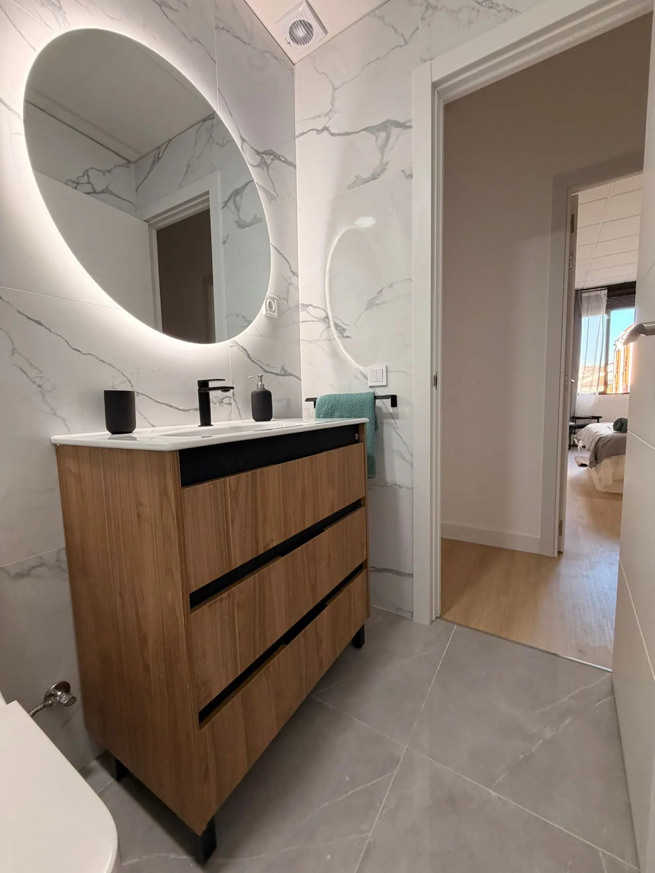 Bathroom in Gran Via