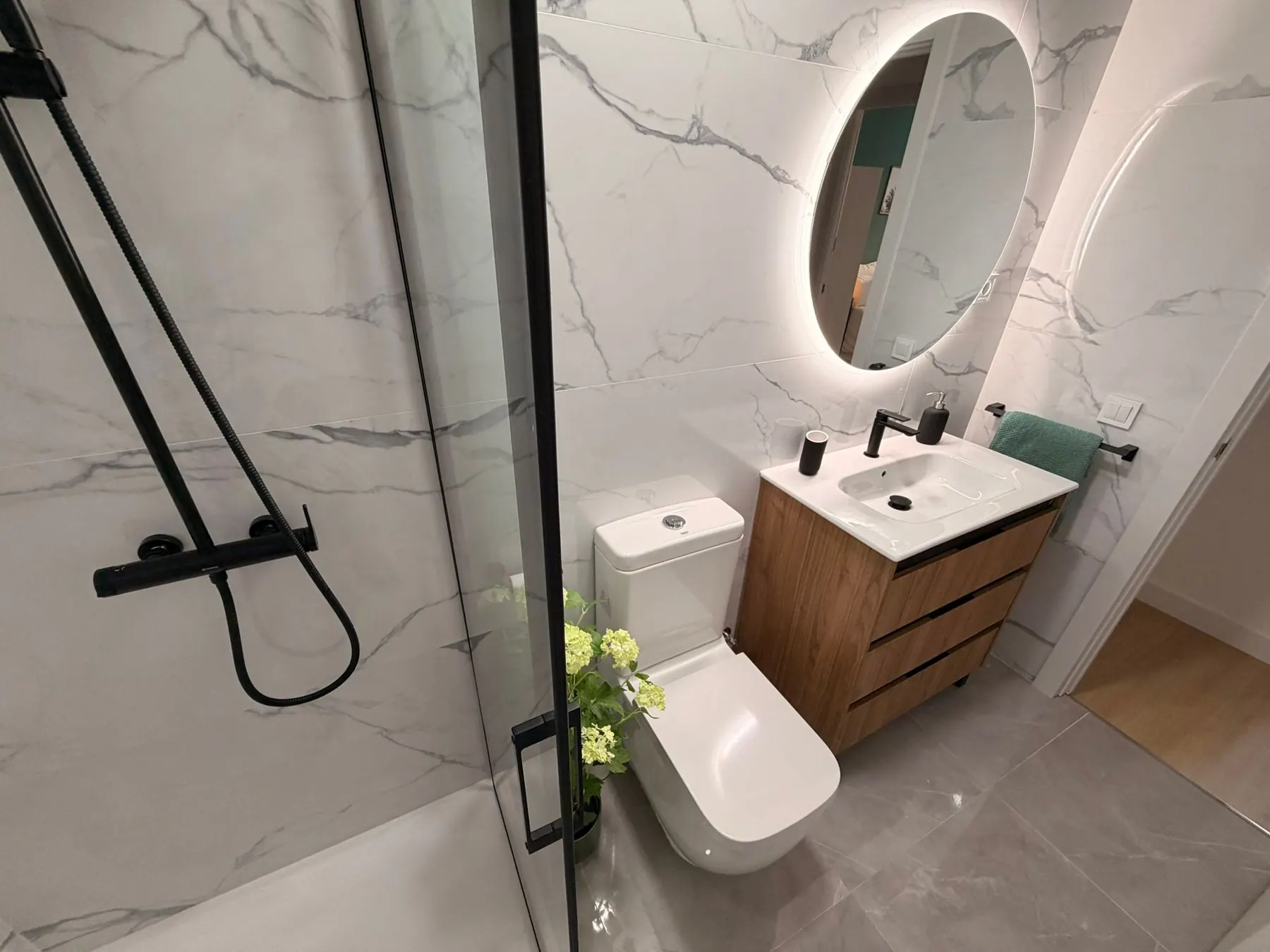 Bathroom in Gran Via