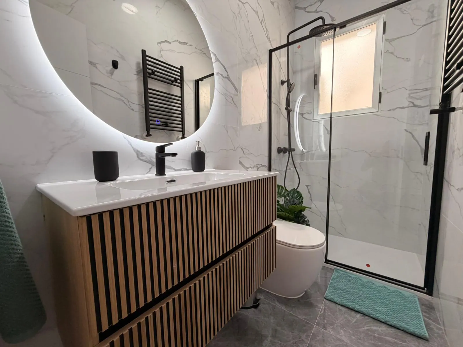 Bathroom in Juanelo