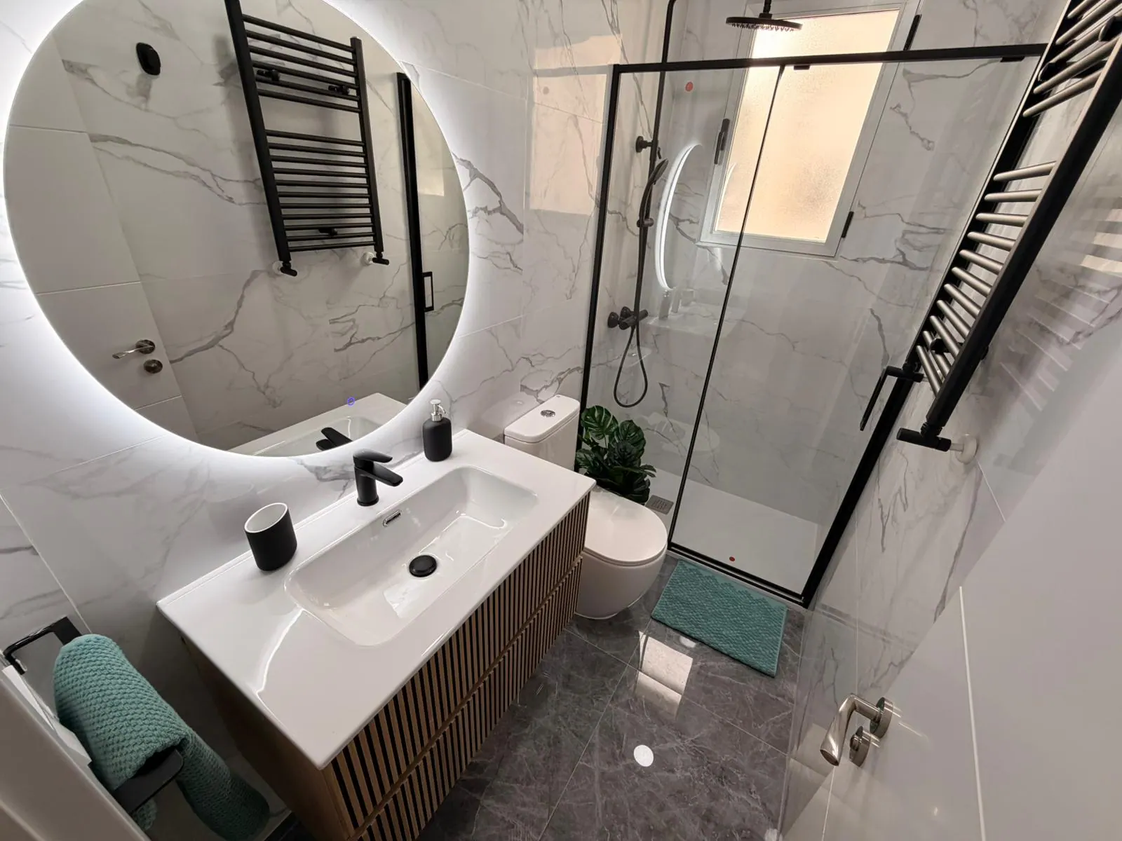 Bathroom in Juanelo