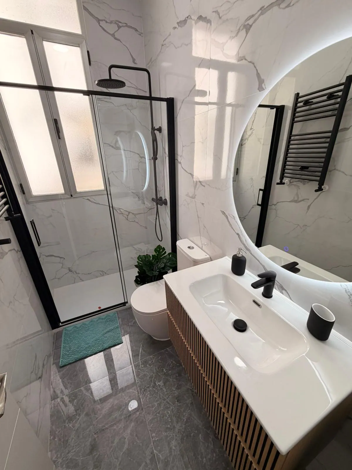 Bathroom in Juanelo