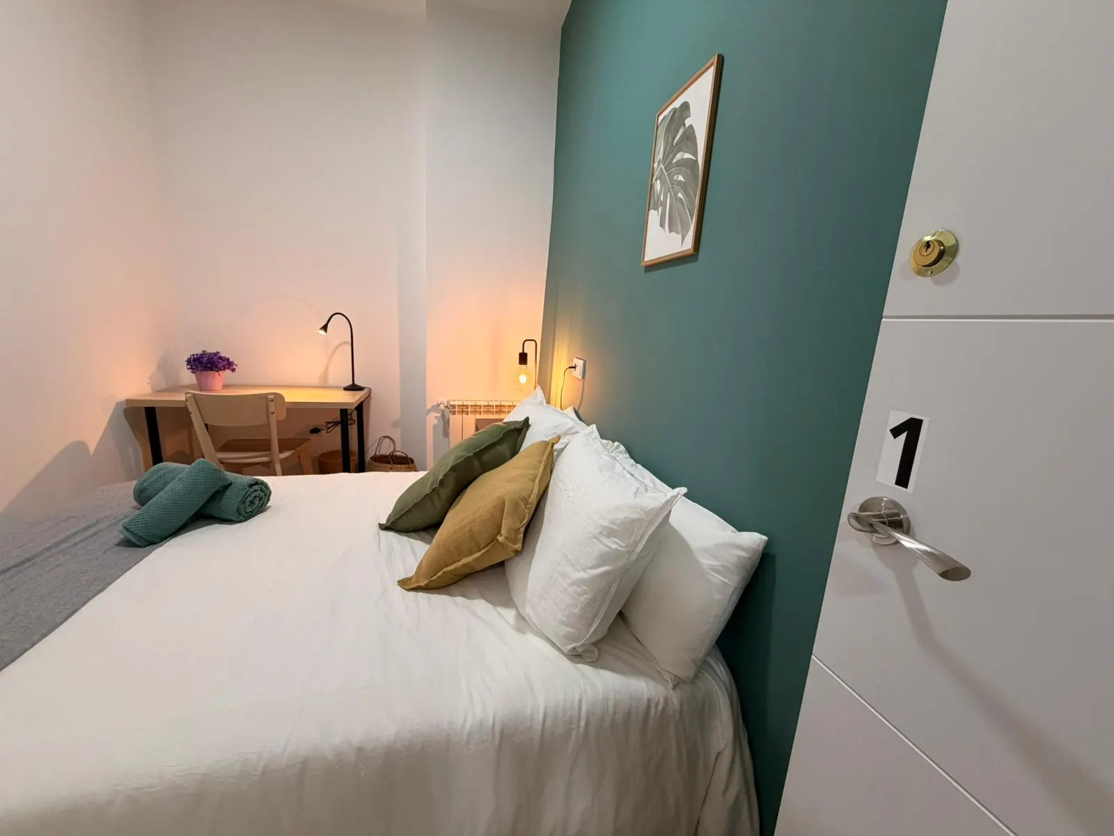 Room 1 in Juanelo