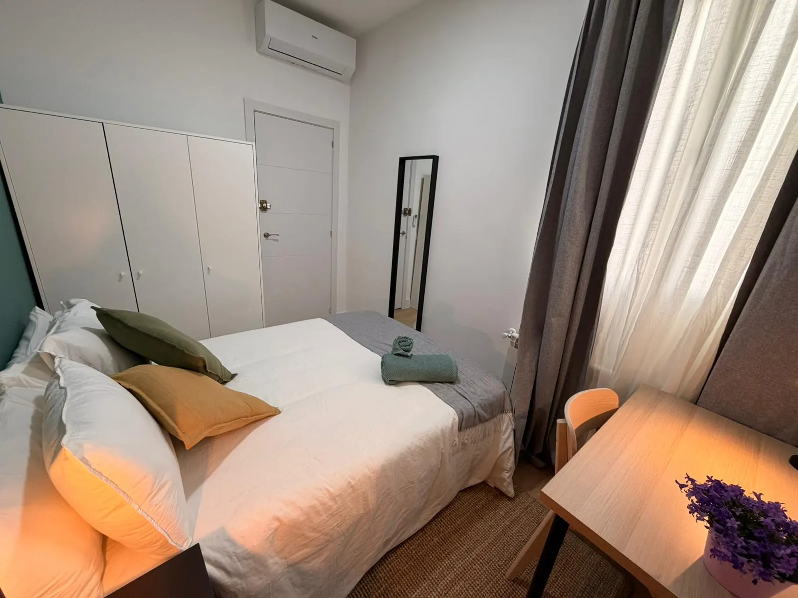 Room 2 in Juanelo