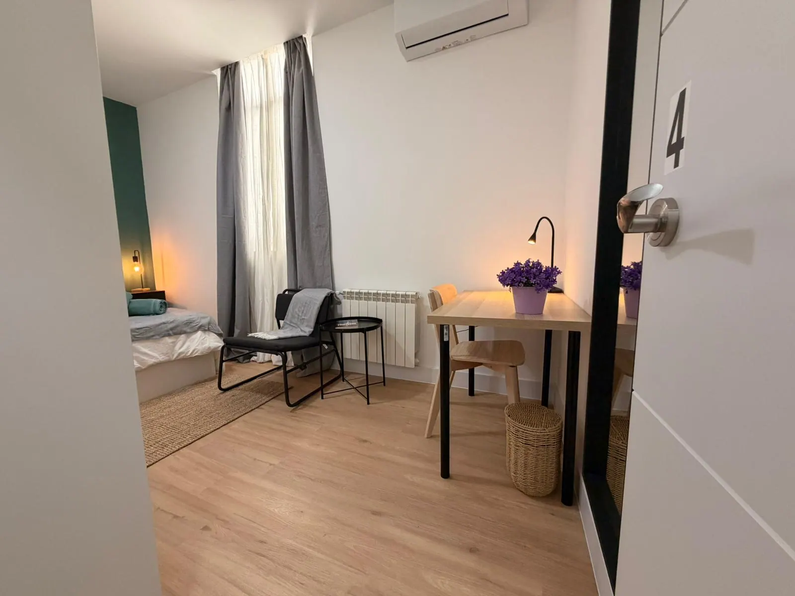 Room 4 in Juanelo
