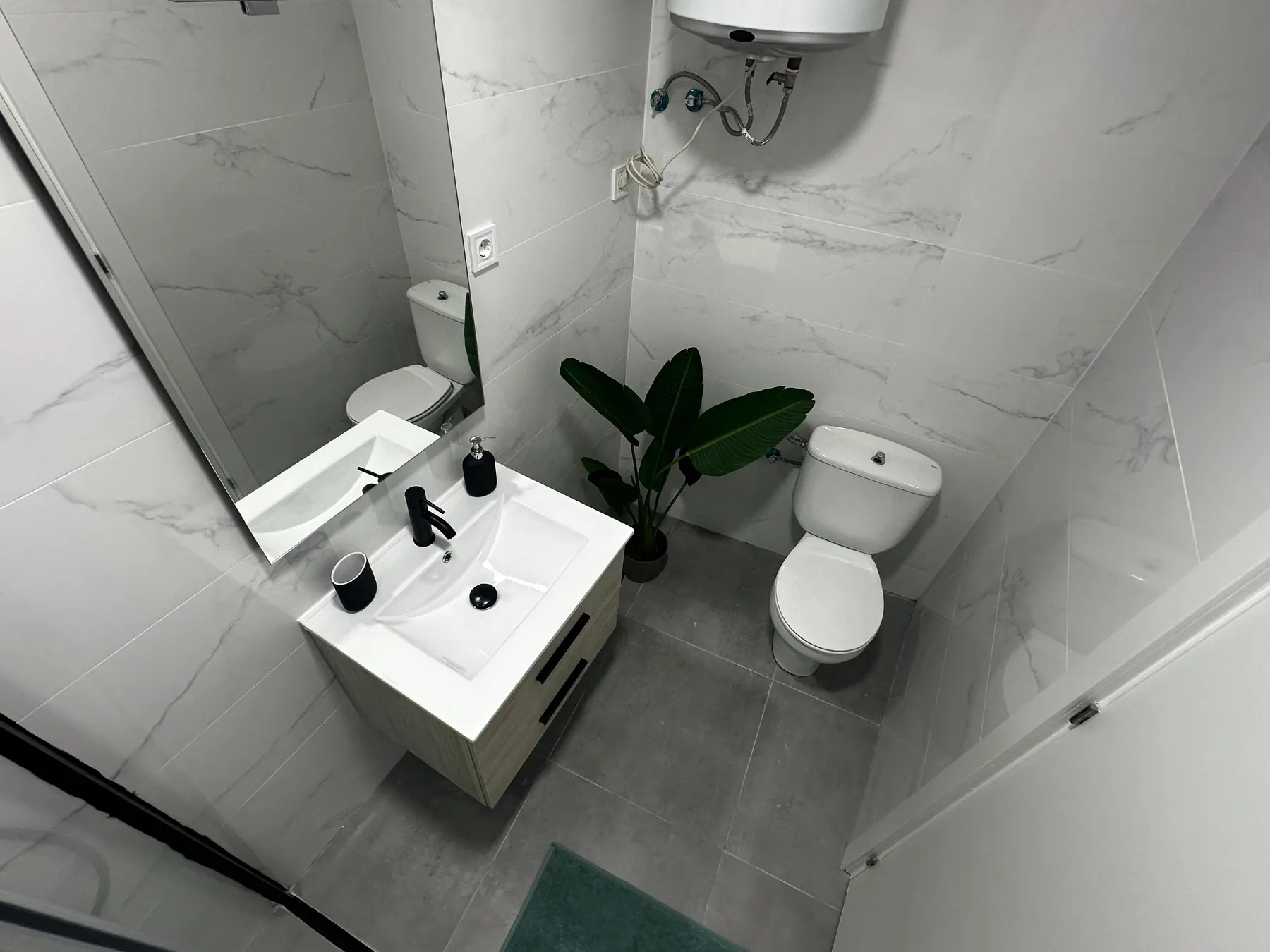 Bathroom in Mayor