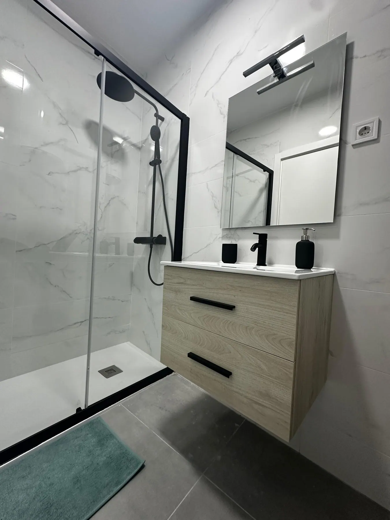 Bathroom in Mayor