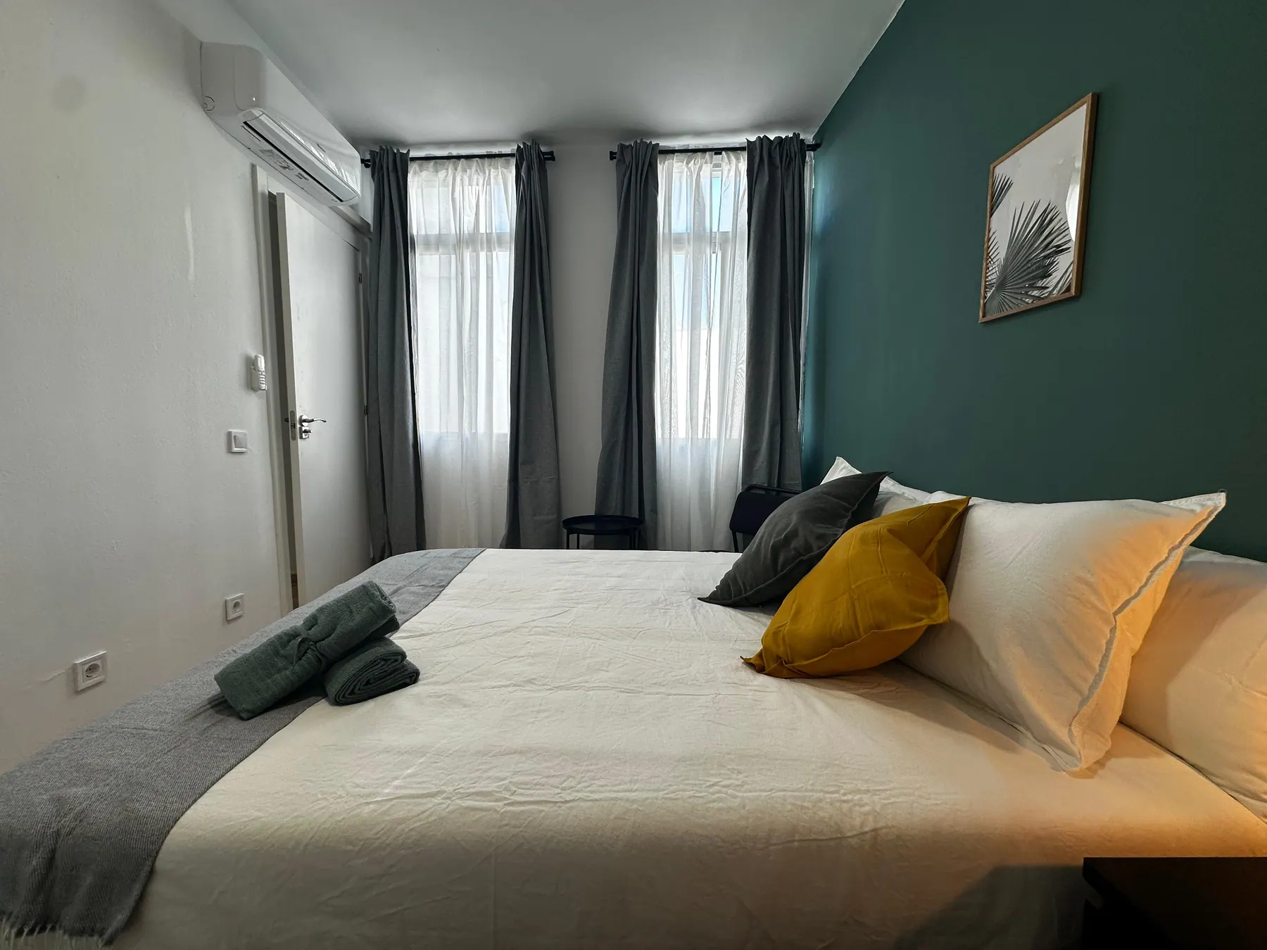Room 3 in Mayor