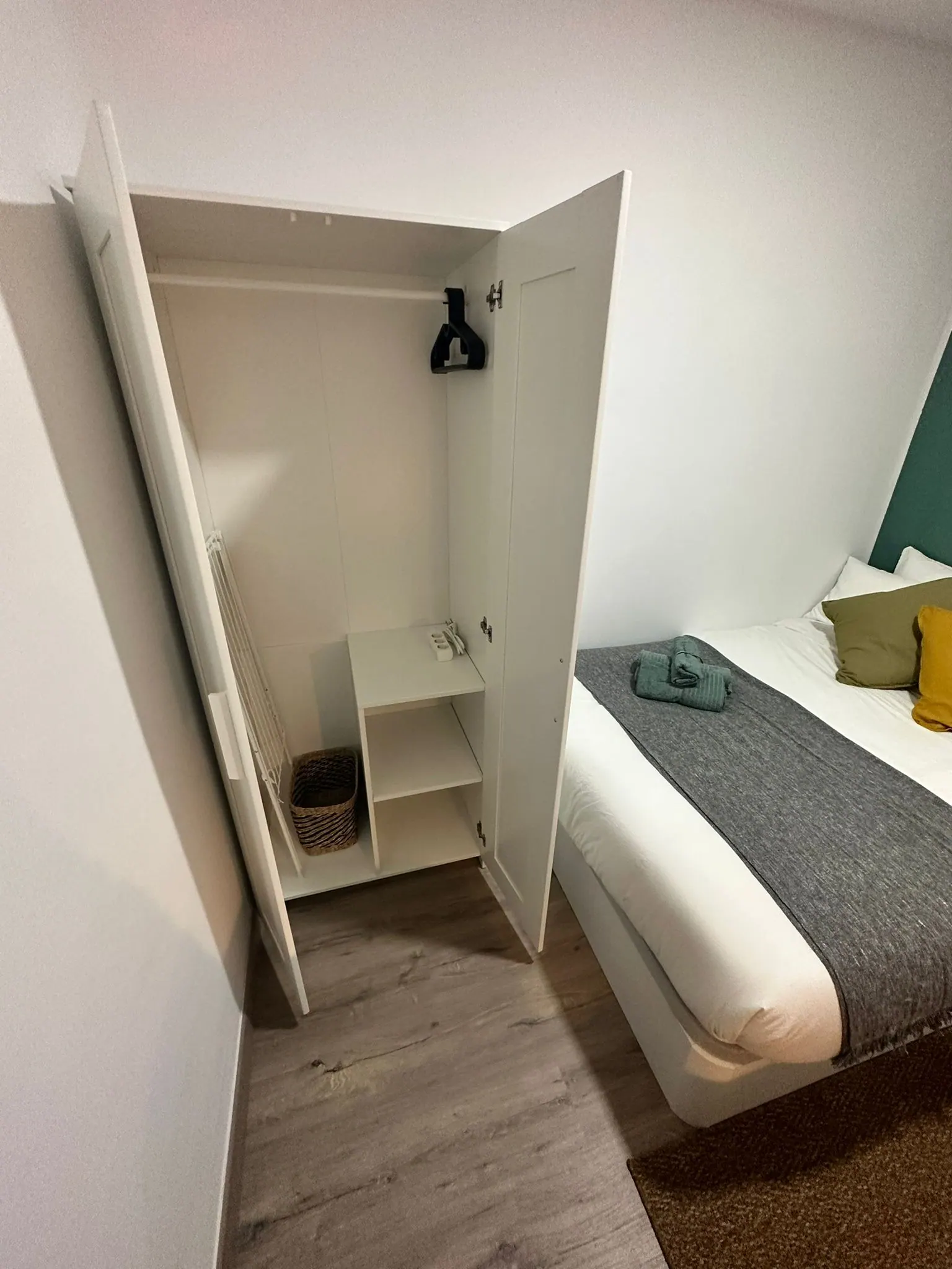 Room R5 in Rodas