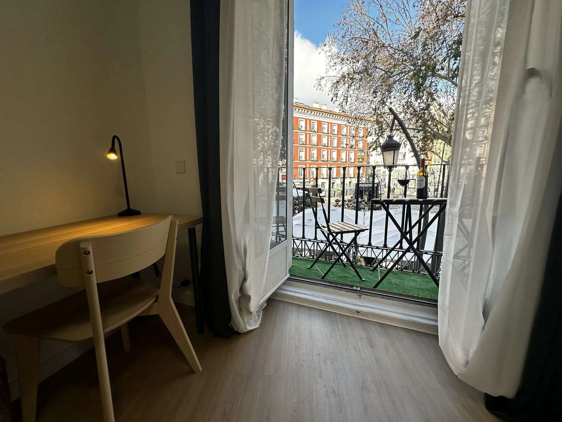 Room R5 in Tirso de Molina