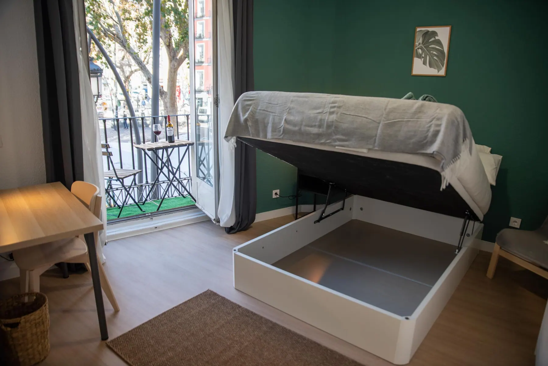 Room R5 in Tirso de Molina