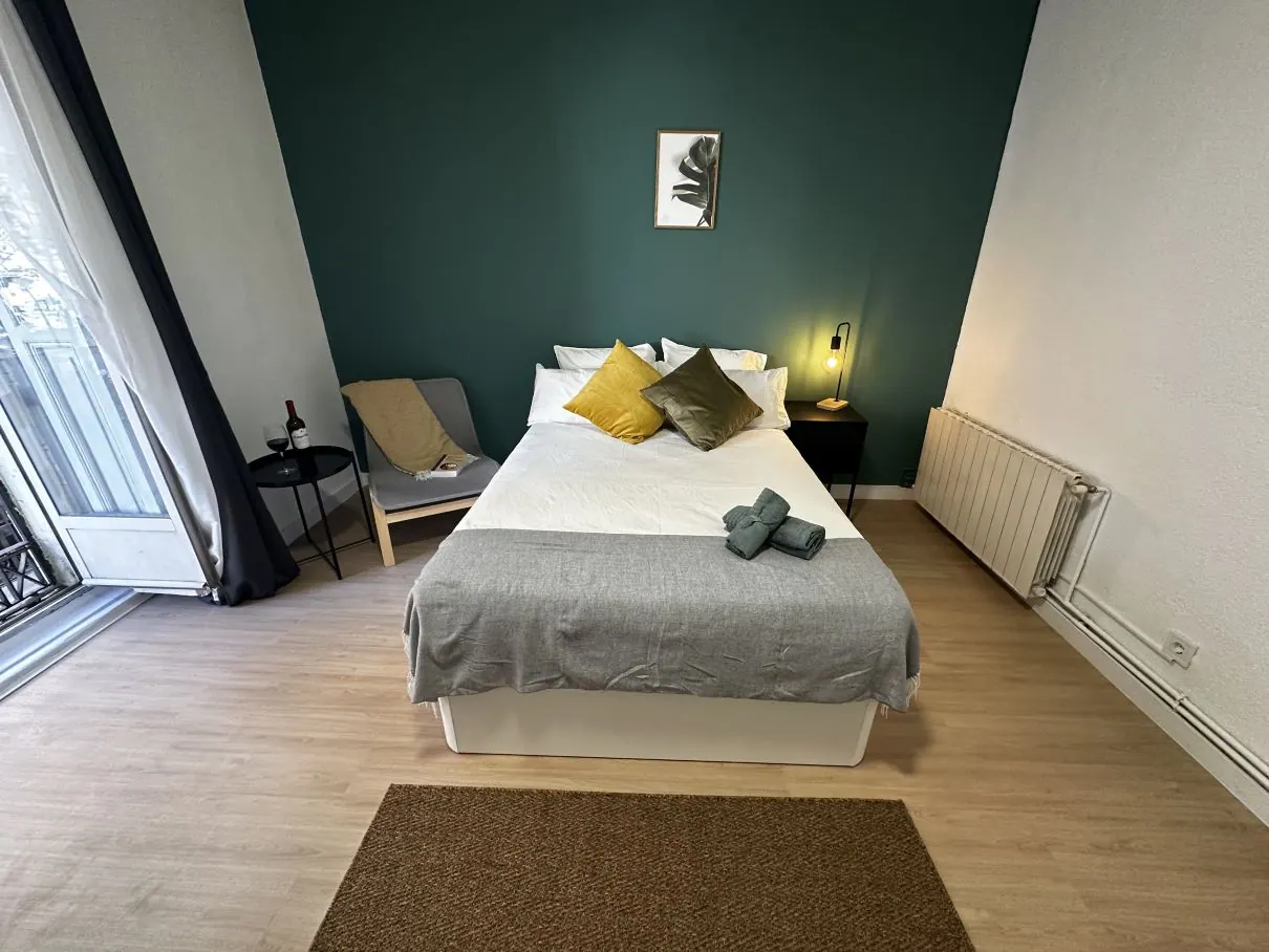 Room R6 in Tirso de Molina