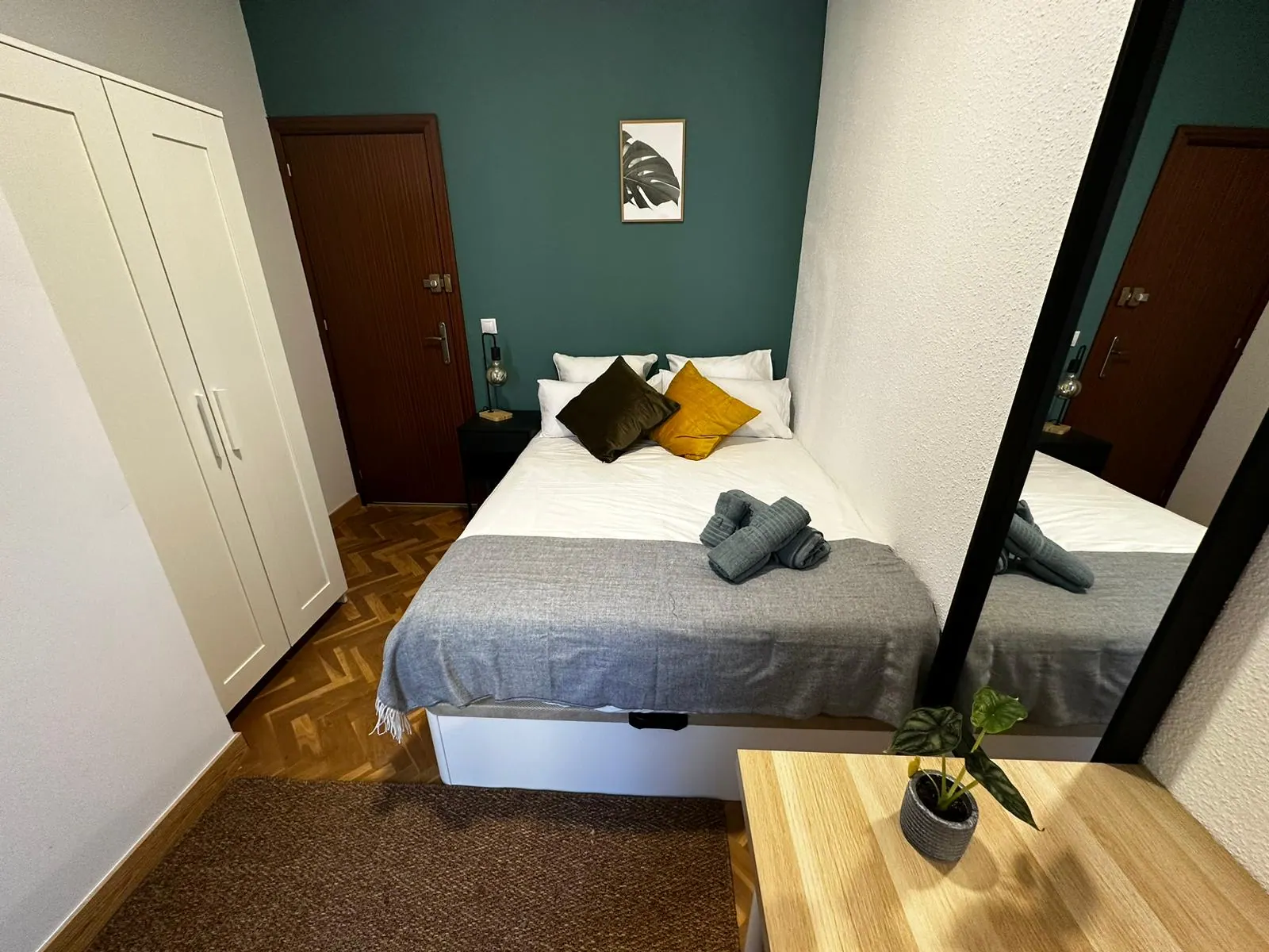 Room R6 in de la Victoria