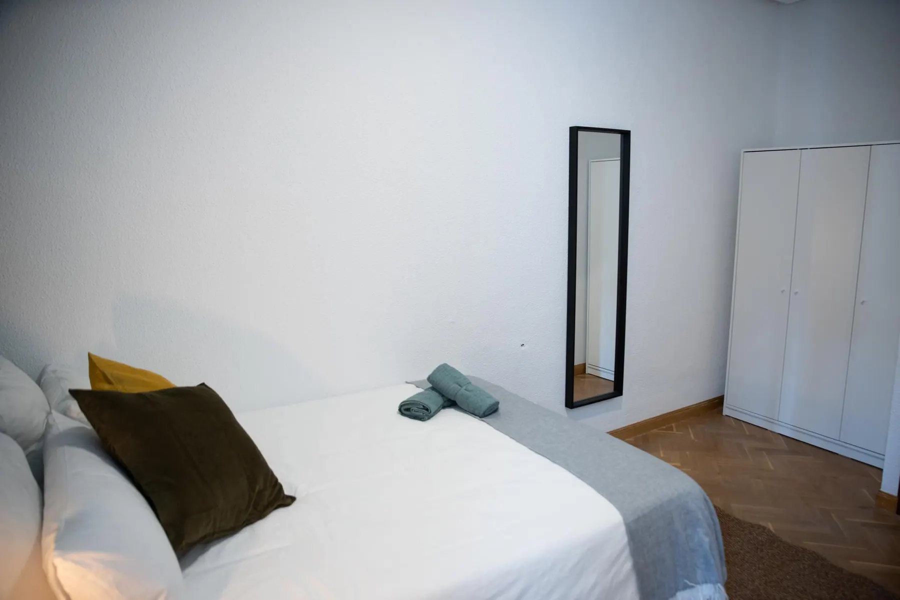 Room R7 in de la Victoria